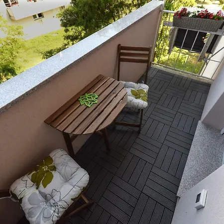 Vostan Apartment *