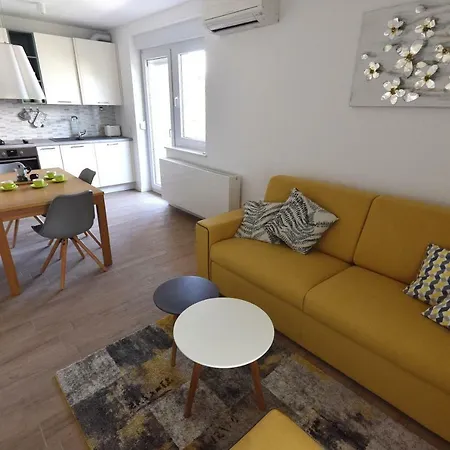 Vostan Apartment