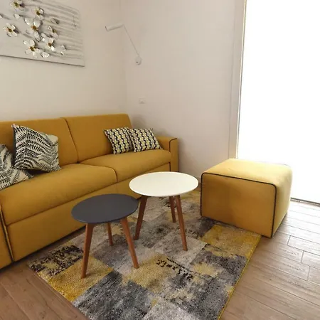 Apartment Vostan Pula